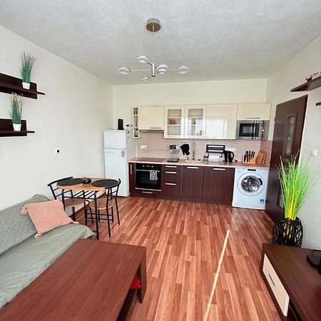 2 Izbovy - Blizko Centra Martin Apartment ภายนอก รูปภาพ
